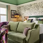 Dylan Hotel