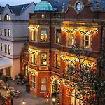 Hotel Dylan