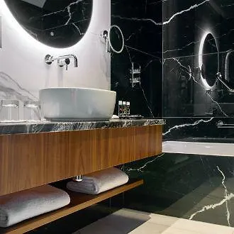 Hotel Dylan 5*